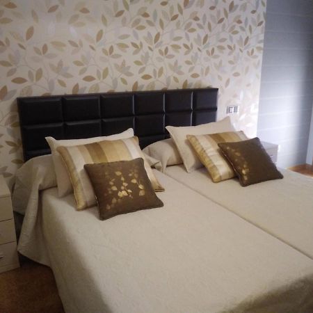Apartamento Las Carolinas Ribeira Bagian luar foto